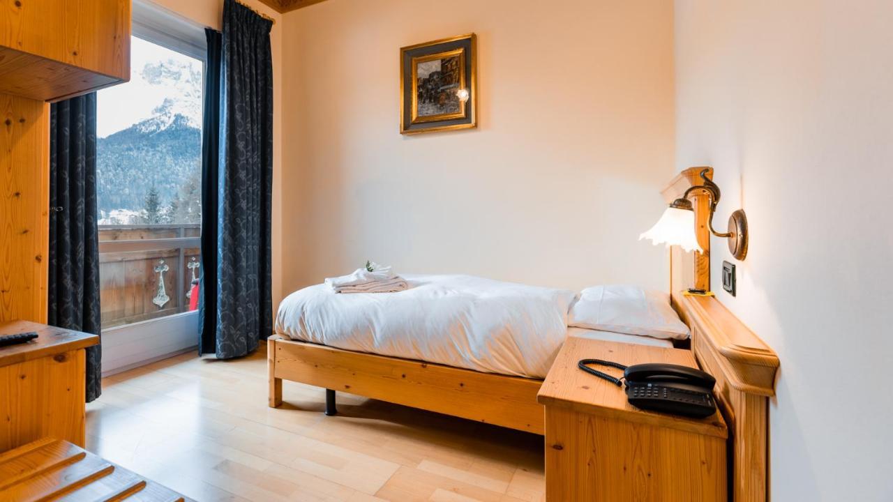 Hotel Dolomiti Di De Martin D Oscar Comèlico Superiore Buitenkant foto