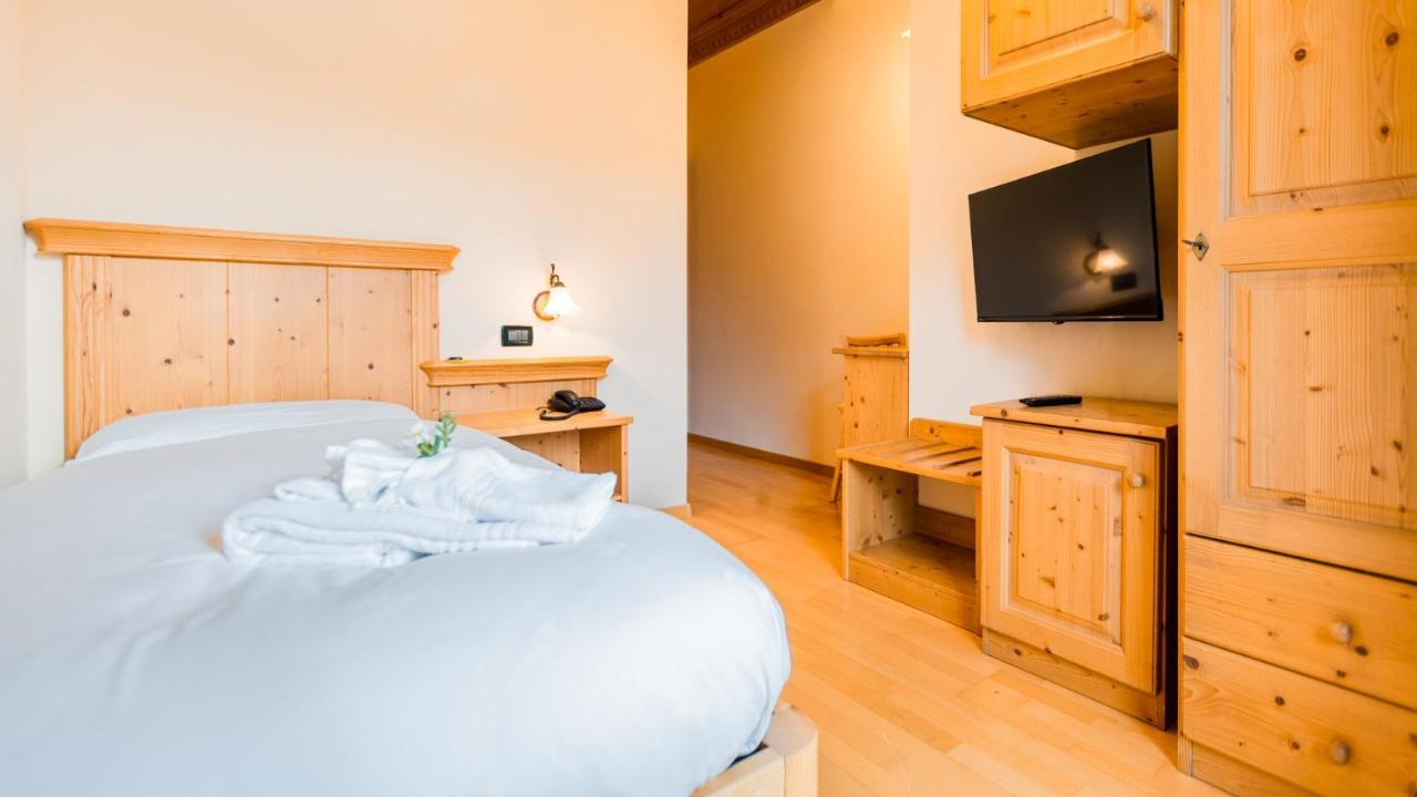 Hotel Dolomiti Di De Martin D Oscar Comèlico Superiore Buitenkant foto