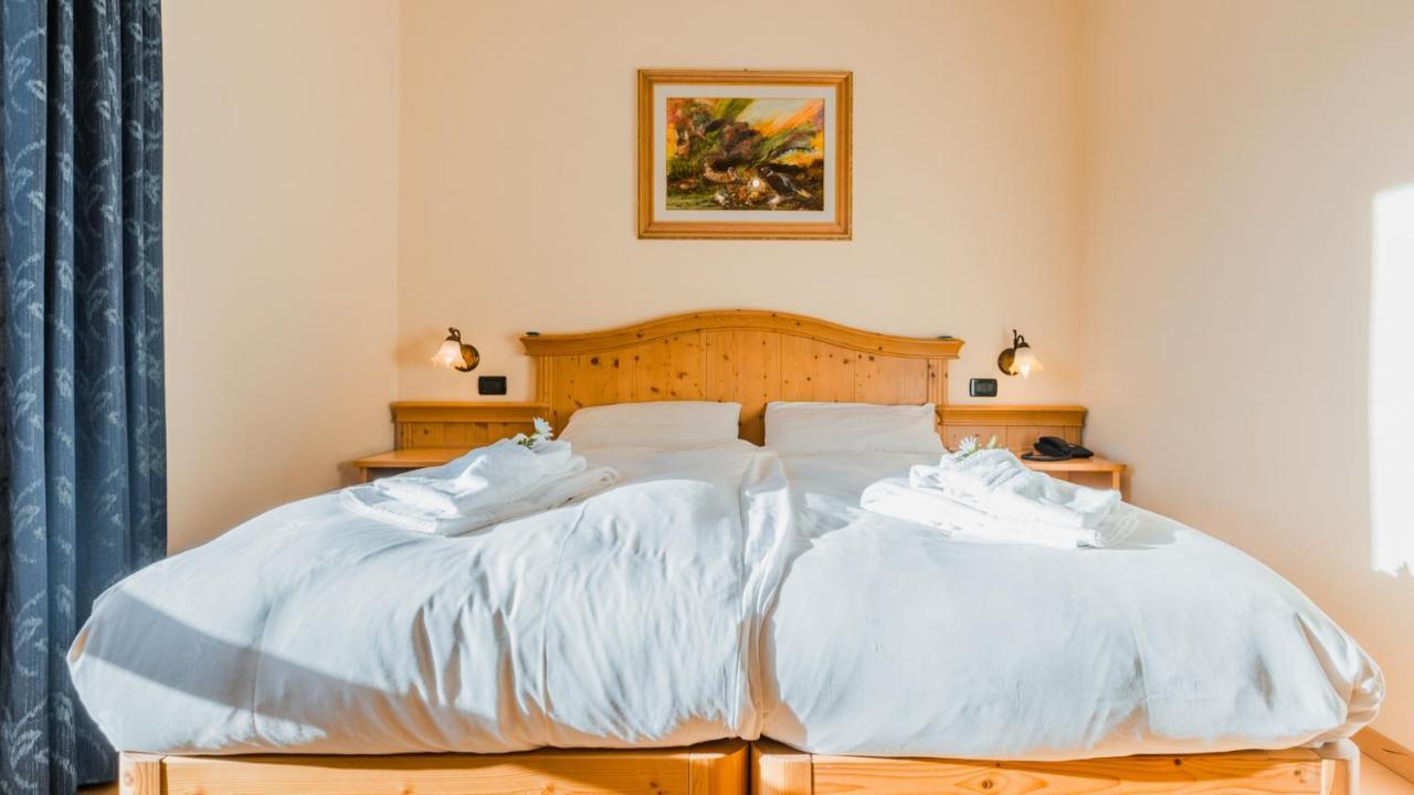 Hotel Dolomiti Di De Martin D Oscar Comèlico Superiore Buitenkant foto